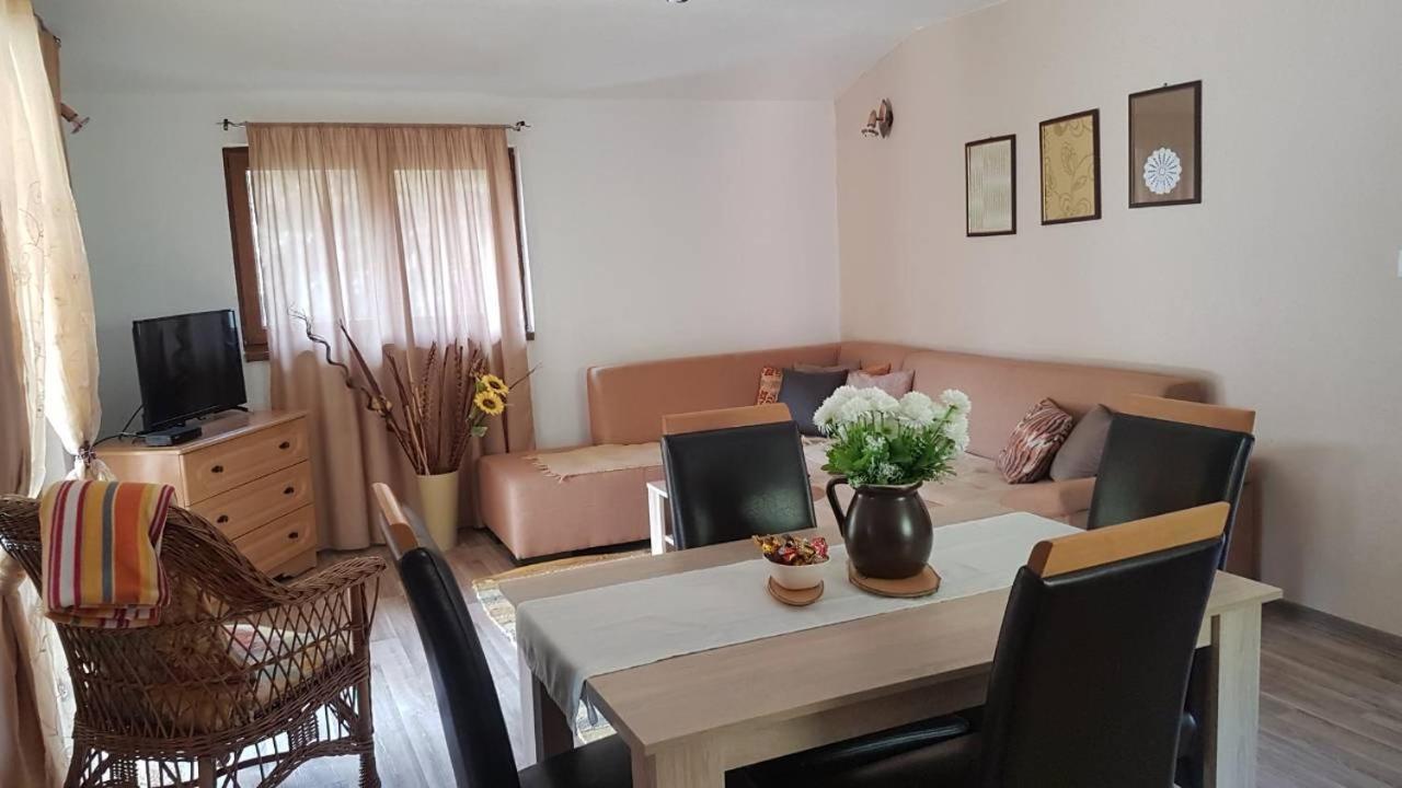Apartamento Eden Visoko Exterior foto